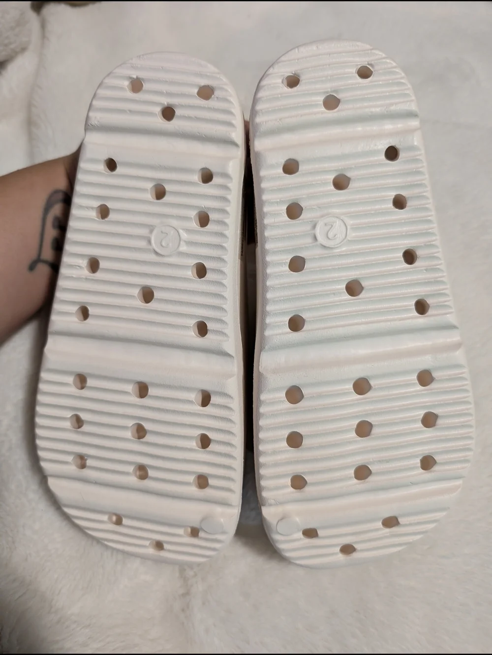 Kids Size 2 White Waterproof Summer Slide Sandals Art Class